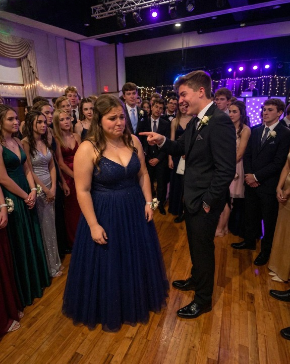I Was Body-Shamed by the Most Popular Boy at School on Prom Night — But What Happened to Him Afterward Was a Twist No One Saw Coming
