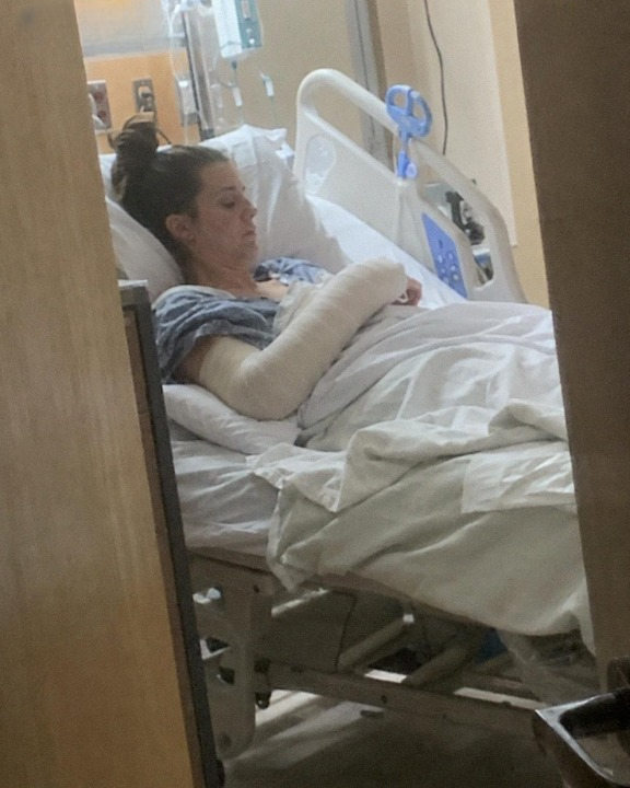 The Hospital Called Saying My Daughter Was Admitted With a Broken Arm — What I Discovered There Left Me Breathless