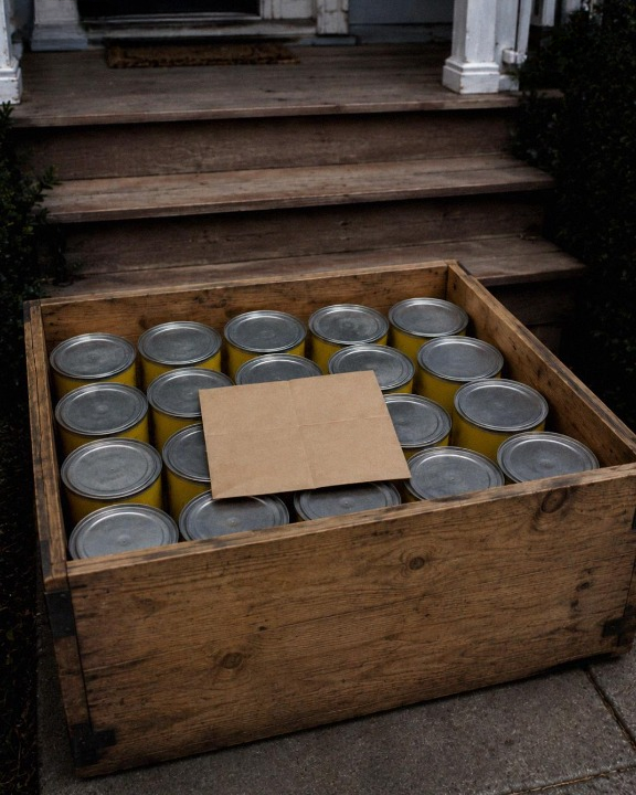 My grandchildren ignored me for 15 years—then, just before I was set to announce my will, a large box filled with yellow paint arrived.